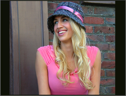 Rebecca Helmer, singer, songwriter, author illustrator, female comic, music, guitar, piano, vocals, songwriting